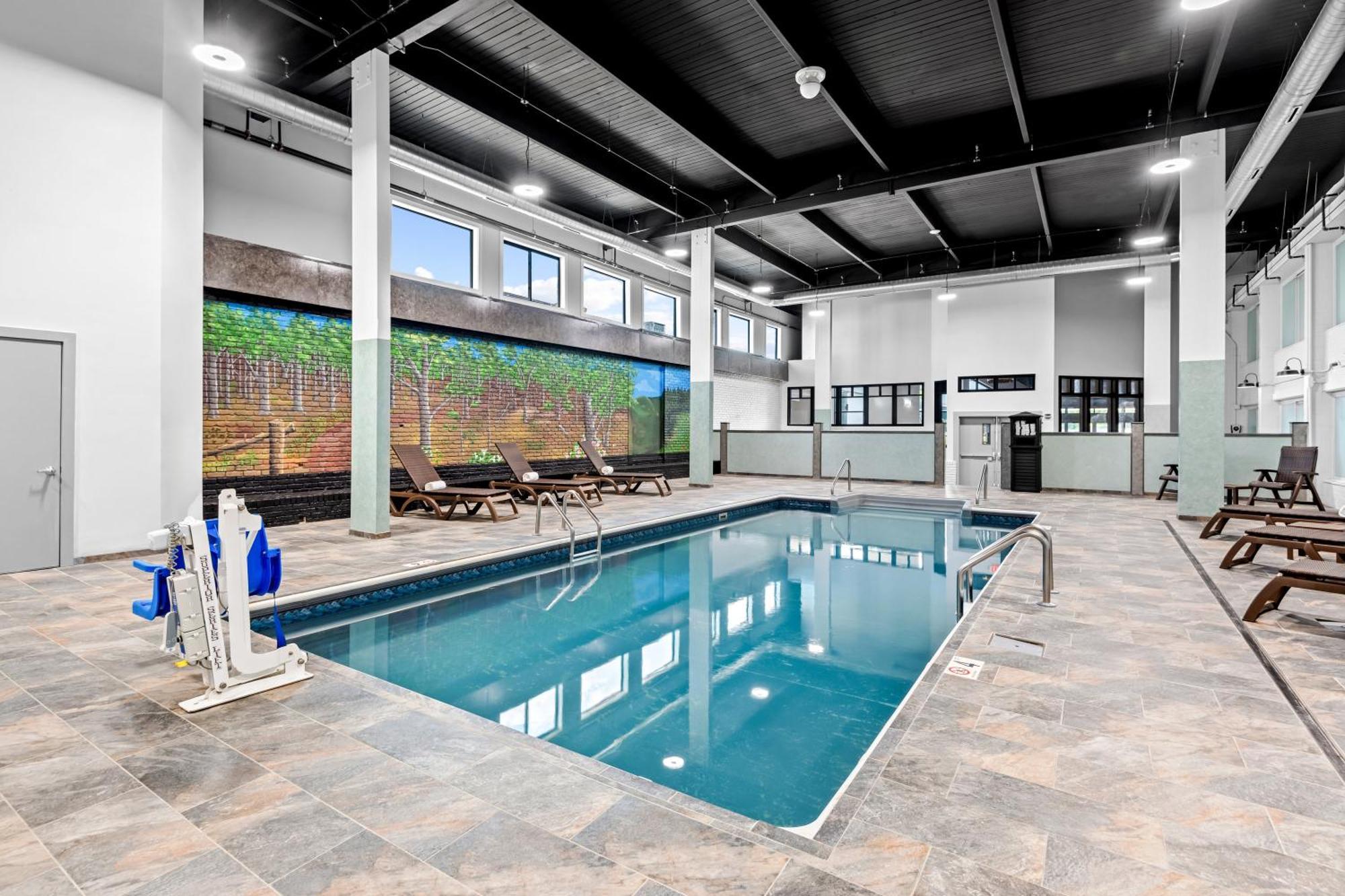 Hometowne Studios By Red Roof & Conference Center Cortland Extérieur photo